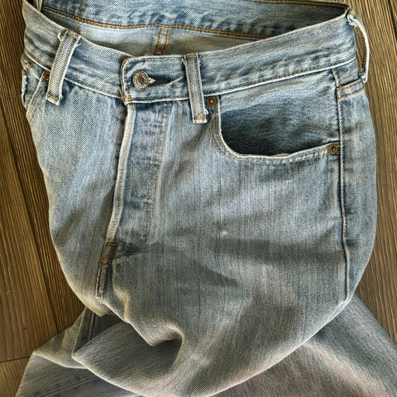 Levi’s 501 authentically worn in and perfectly faded jeans size 30 - Picture 8 of 16